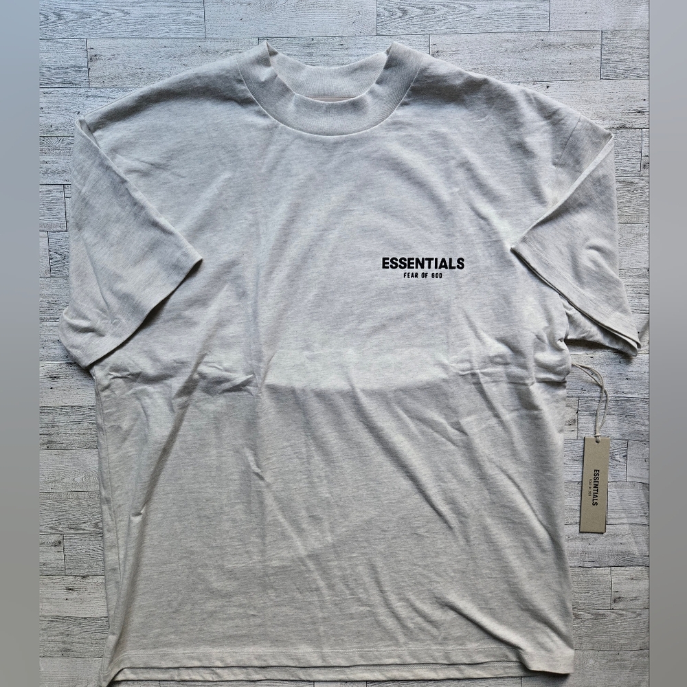Fear Of God Essentials Light Oatmeal Short Sleeve T-Shirt Unisex Large